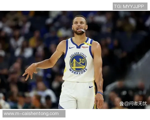 勇士与小牛激战正酣NBA季后赛精彩对决引发球迷热议 勇士与小牛激战正酣NBA季后赛精彩对决引发球迷热议